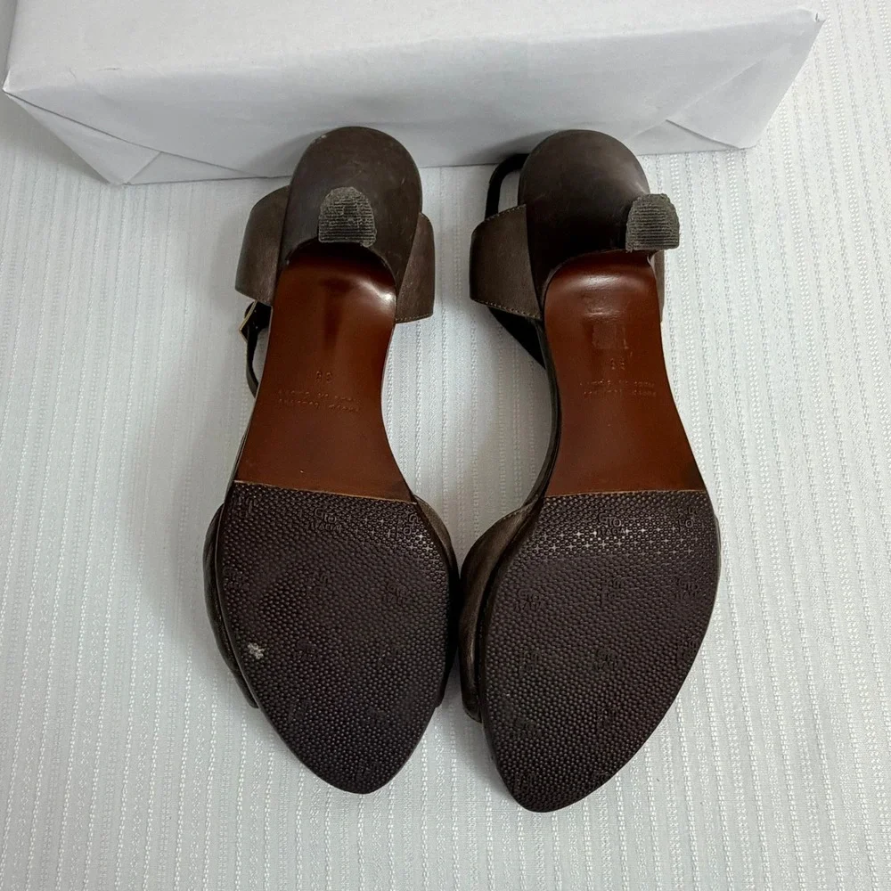 Chie Mihara Women T-Strap Leather Sandals EU 38 Peep Toe Kitten Heel Classic